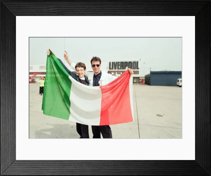 Framed Print : Italian Football Fans arrive at Liverpool Airport, 14th June 1996 Framed Print : Italian Football Fans arrive at Liverpool Airport, 14th June 1996