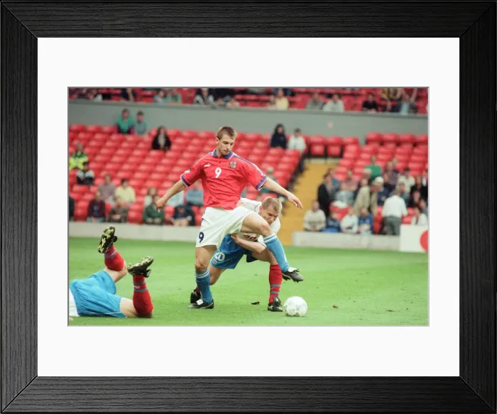 Framed Print : Russia 3-3 Czech Republic, Euro 1996 Group C match at Anfield Framed Print : Russia 3-3 Czech Republic, Euro 1996 Group C match at Anfield