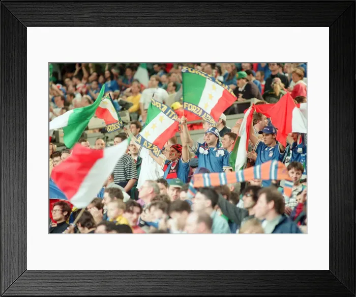 Framed Print : Italy 2-1 Russia, Euro 1996 Group C match at Anfield. Liverpool, Tuesday 11th June 1996