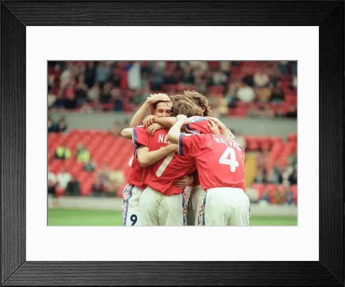 Framed Print : Russia 3-3 Czech Republic, Euro 1996 Group C match at Anfield