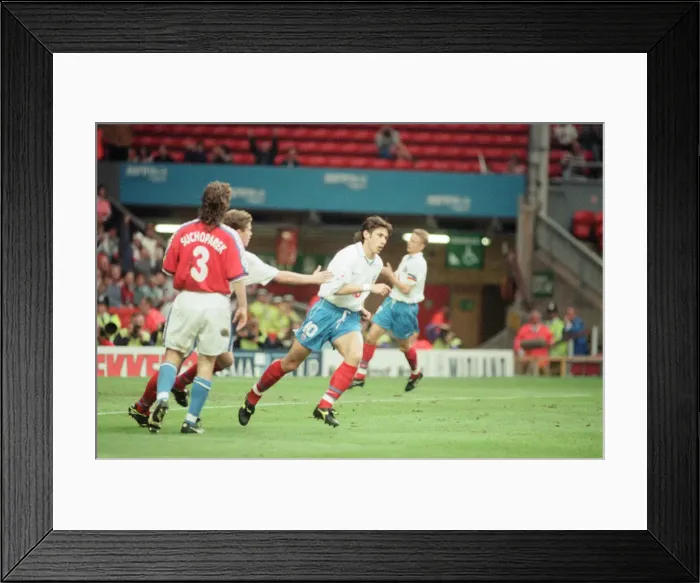 Framed Print : Russia 3-3 Czech Republic, Euro 1996 Group C match at Anfield