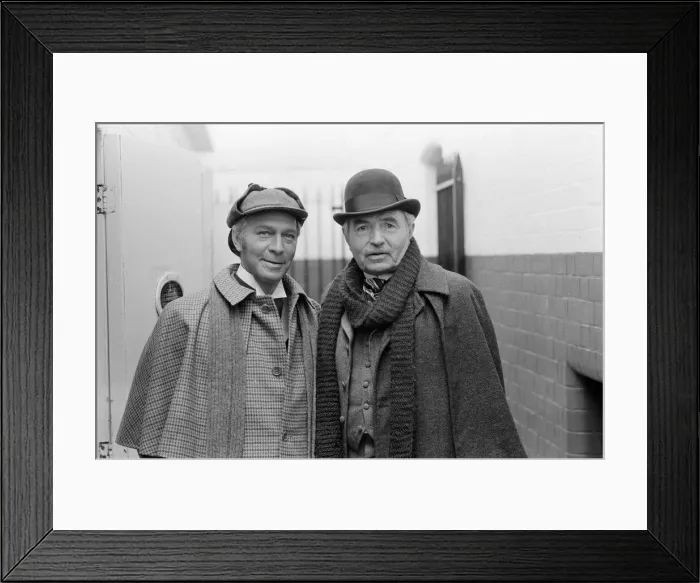 Framed Print : Holmes and Watson after Jack the Ripper. Christopher Plummer (Holmes Framed Print : Holmes and Watson after Jack the Ripper. Christopher Plummer (Holmes