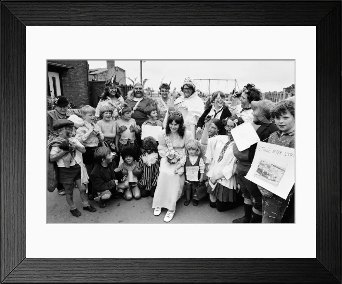 Framed Print : Skinningrove Carnival. 1972 Framed Print : Skinningrove Carnival. 1972