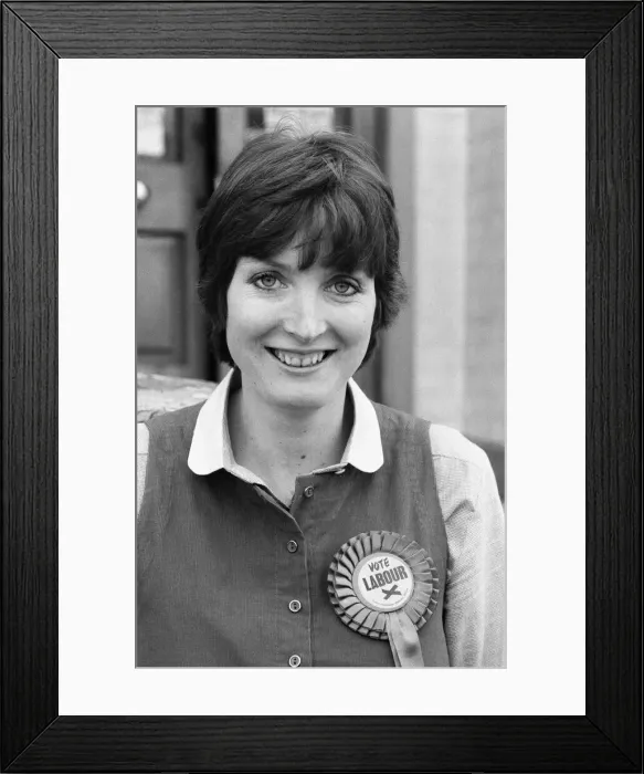 Framed Print : Prospective Labour member of Parliament Harriet Harman tours Peckham where she is