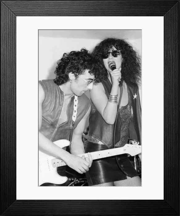 Framed Print : Scarlet Fantastic, music group consisting of pop duo, Maggie De Monde and Rick P Jones Framed Print : Scarlet Fantastic, music group consisting of pop duo, Maggie De Monde and Rick P Jones