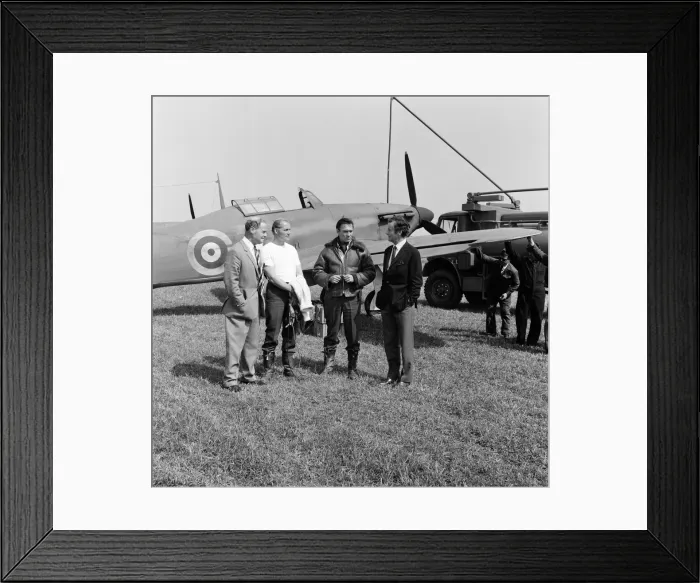 Framed Print : Famous Battle of Britain pilots visited the RAF station at Duxford, near Cambridge Framed Print : Famous Battle of Britain pilots visited the RAF station at Duxford, near Cambridge