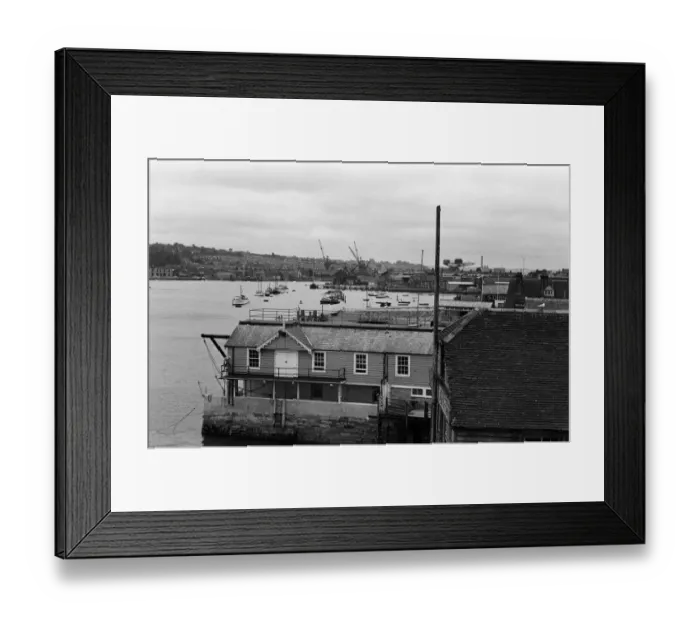 Framed Print : Views of West Cowes, Isle of Wight. 11th August 1958 Framed Print : Views of West Cowes, Isle of Wight. 11th August 1958