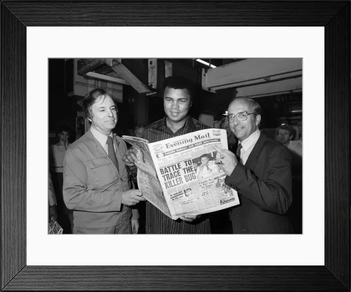 Framed Print : American former world champion heavyweight boxer Muhammad Ali Framed Print : American former world champion heavyweight boxer Muhammad Ali