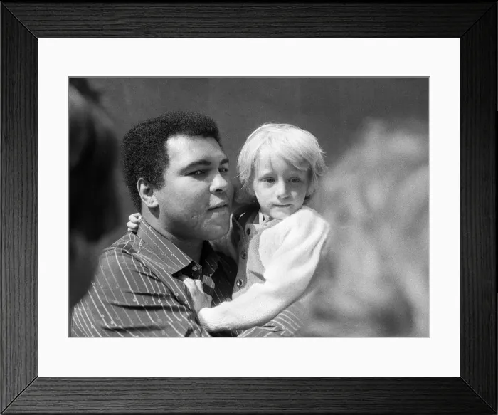 Framed Print : American former world champion heavyweight boxer Muhammad Ali Framed Print : American former world champion heavyweight boxer Muhammad Ali