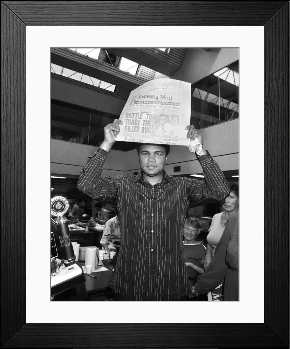 Framed Print : American former world champion heavyweight boxer Muhammad Ali Framed Print : American former world champion heavyweight boxer Muhammad Ali
