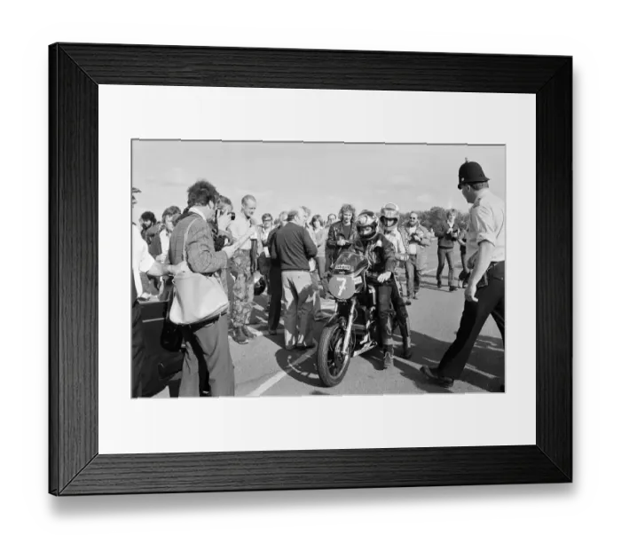 Framed Print : British Motorcycle road racer Barry Sheene at Donington on his first ride since his near