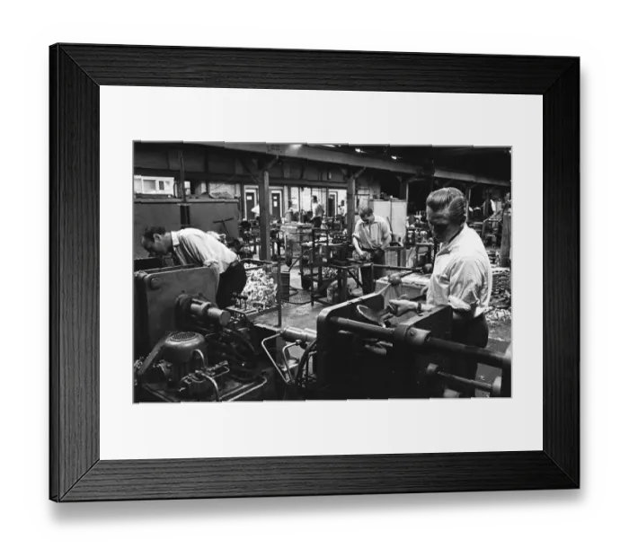 Framed Print : Workers casting moulds on the shop floor of the G. E. C. Foundry, Electric Avenue, Witton Framed Print : Workers casting moulds on the shop floor of the G. E. C. Foundry, Electric Avenue, Witton