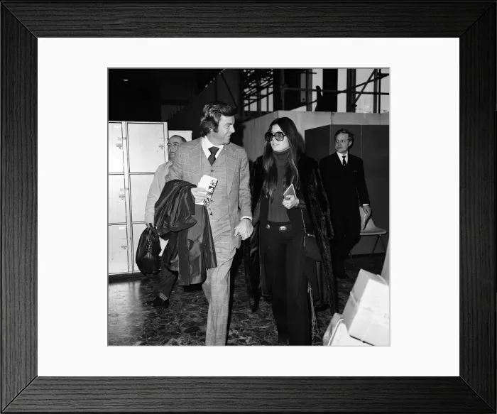 Framed Print : Robert Wagner and Tina Sinatra left Heathrow Airport hand in hand for Los Angeles today