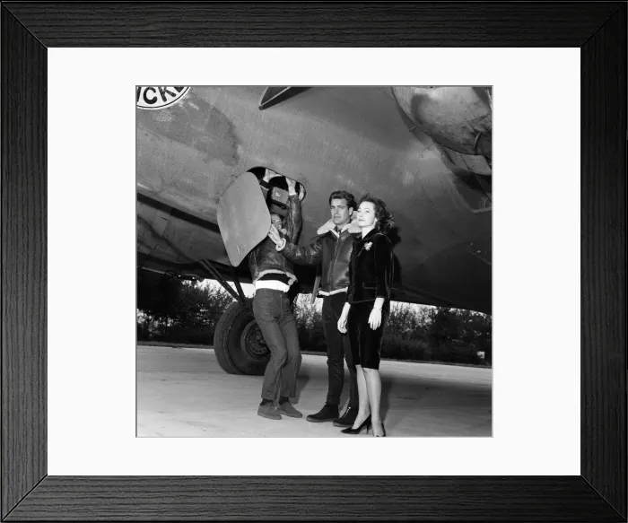 Framed Print : Actors Steve McQueen (left), Robert Wagner and Shirley Anne Field filming the War Lover Framed Print : Actors Steve McQueen (left), Robert Wagner and Shirley Anne Field filming the War Lover