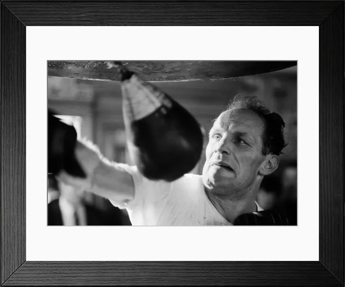 Framed Print : Henry Cooper in training, London. 26th October 1967 Framed Print : Henry Cooper in training, London. 26th October 1967