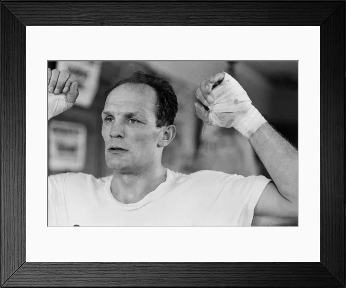 Framed Print : Henry Cooper in training at the Thomas A Becket gym in London for his British heavyweight