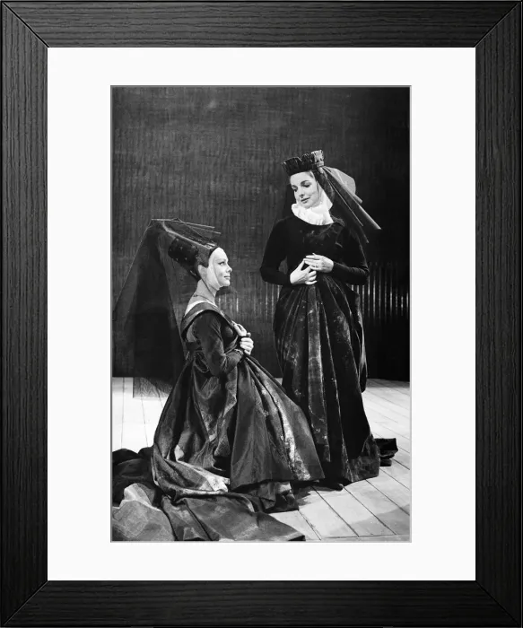 Framed Print : Rehearsals for Richard III at the Royal Shakespeare Theatre Framed Print : Rehearsals for Richard III at the Royal Shakespeare Theatre