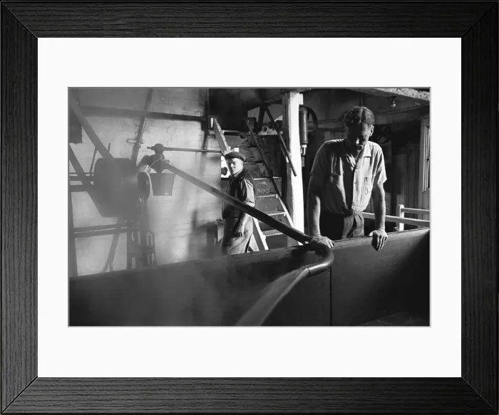 Framed Print : Brewer Claude Arkwell (right) seen hereat work at the Donnington Brewery Framed Print : Brewer Claude Arkwell (right) seen hereat work at the Donnington Brewery