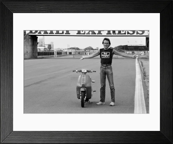 Framed Print : British Motorcycle road racer Barry Sheene at Silverstone. 2nd August 1984 Framed Print : British Motorcycle road racer Barry Sheene at Silverstone. 2nd August 1984