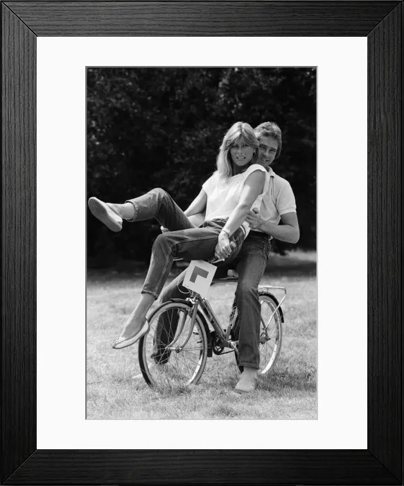 Framed Print : British Motorcycle road racer Barry Sheene and girlfriend Stephanie McLean are to co-star Framed Print : British Motorcycle road racer Barry Sheene and girlfriend Stephanie McLean are to co-star