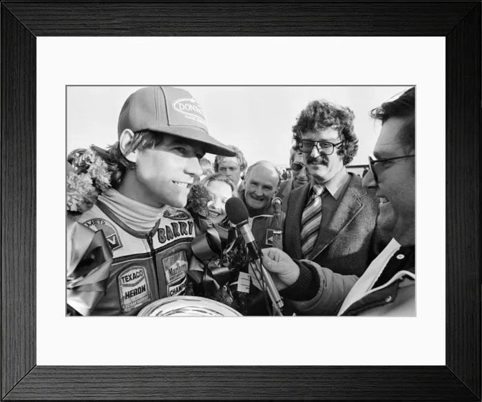 Framed Print : British Motorcycle road racer Barry Sheene celebrates victory for Britain in the AGV Framed Print : British Motorcycle road racer Barry Sheene celebrates victory for Britain in the AGV