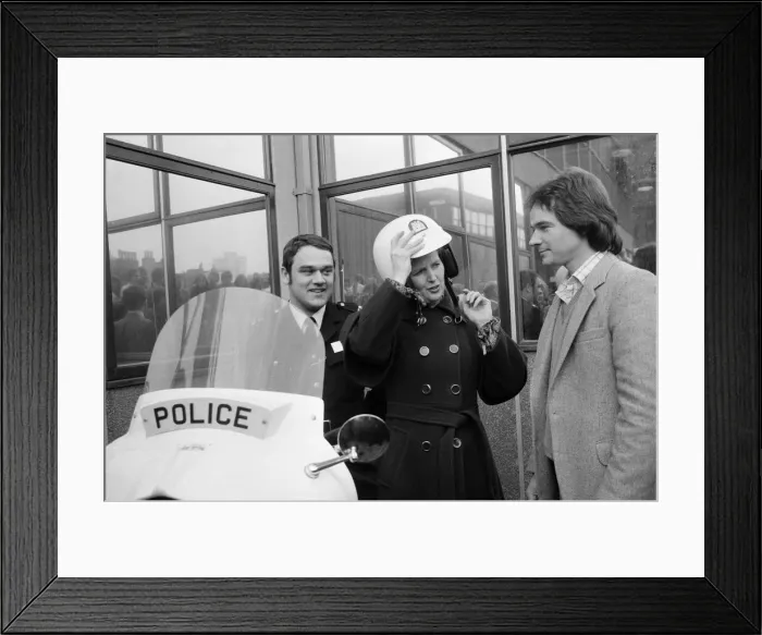 Framed Print : British Motorcycle road racer Barry Sheene with Conservative Party leader Margaret Framed Print : British Motorcycle road racer Barry Sheene with Conservative Party leader Margaret