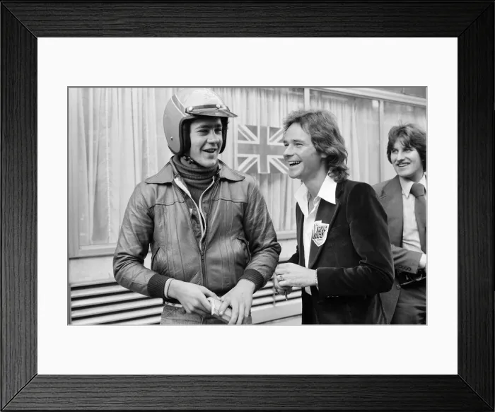 Framed Print : Britiains World Motorcycle racing Champion Barry Sheene launches the latest road