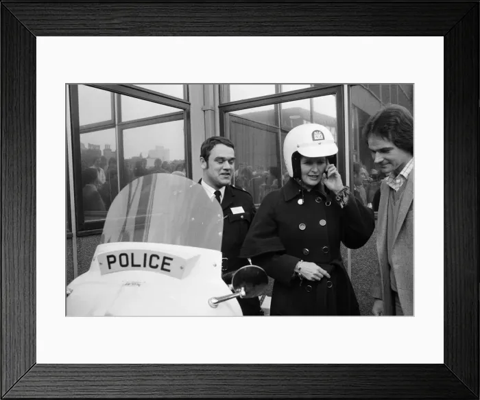 Framed Print : British Motorcycle road racer Barry Sheene with Conservative Party leader Margaret Framed Print : British Motorcycle road racer Barry Sheene with Conservative Party leader Margaret