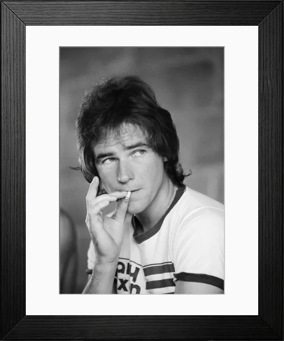 Framed Print : Britiains World Motorcycle racing Champion Barry Sheene pictured at Silverstone