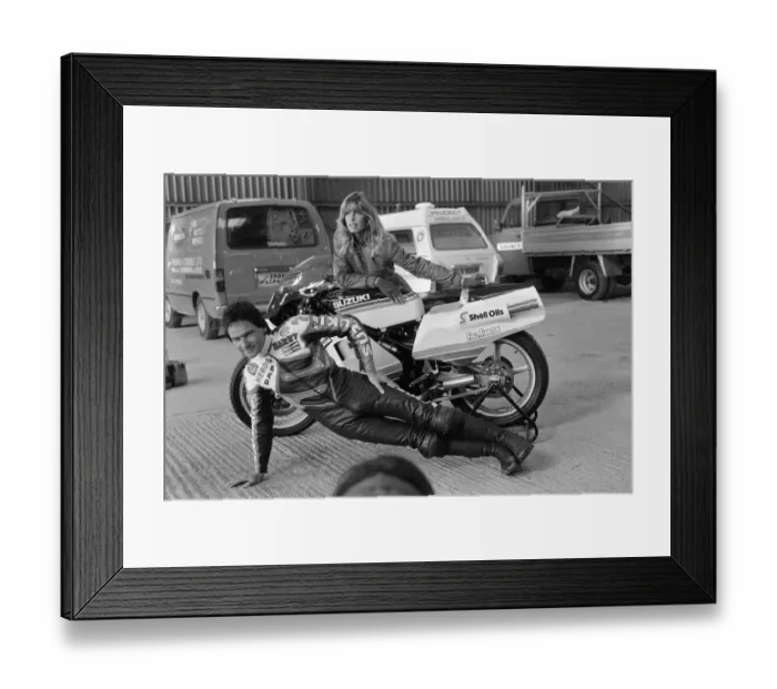 Framed Print : British Motorcycle road racer Barry Sheene with his new Suzuki bike