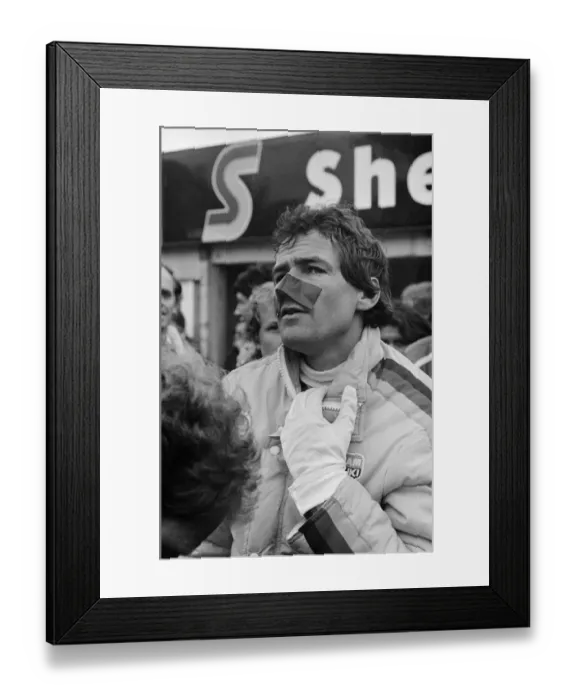 Framed Print : British Motorcycle road racer Barry Sheene at Brands Hatch for the Transatlantic Trophy