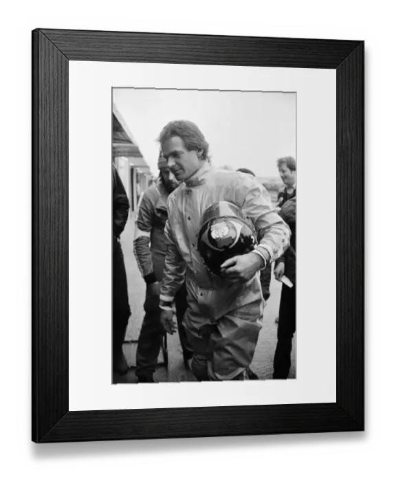 Framed Print : British Motorcycle road racer Barry Sheene at Snetterton