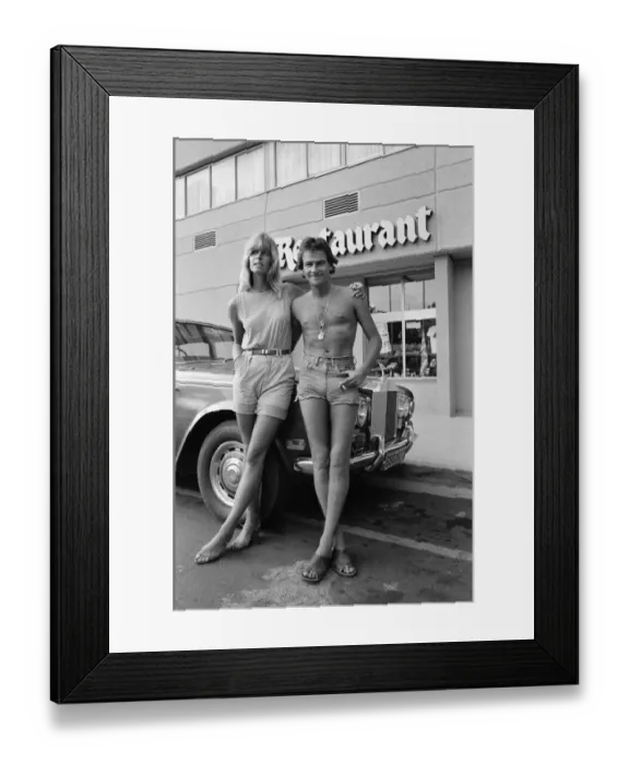 Framed Print : British Motorcycle road racer Barry Sheene attending the South Africa Grand Prix Framed Print : British Motorcycle road racer Barry Sheene attending the South Africa Grand Prix