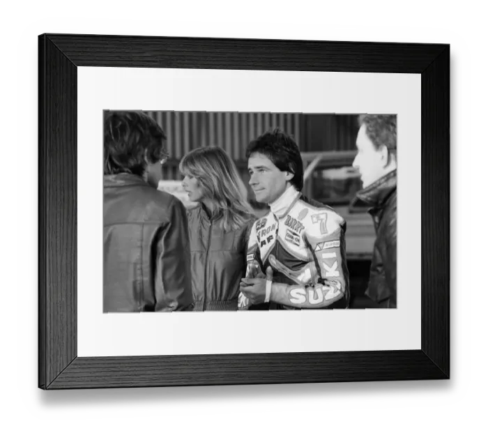 Framed Print : British Motorcycle road racer Barry Sheene with his new Suzuki bike Framed Print : British Motorcycle road racer Barry Sheene with his new Suzuki bike
