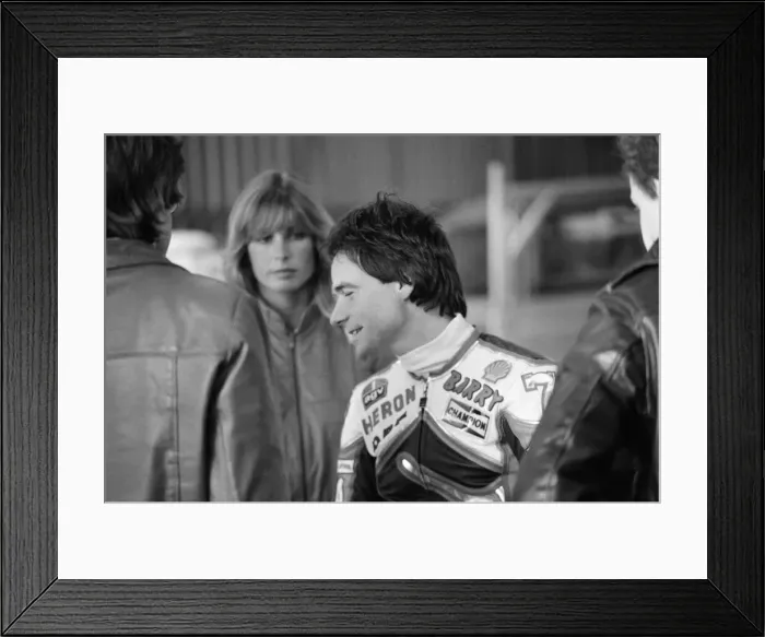 Framed Print : British Motorcycle road racer Barry Sheene with his new Suzuki bike Framed Print : British Motorcycle road racer Barry Sheene with his new Suzuki bike