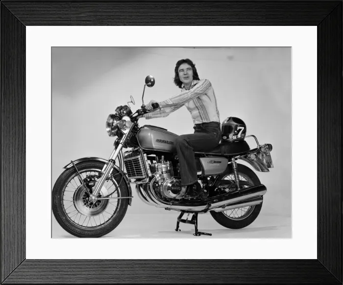 Framed Print : British Motorcycle road racer Barry Sheene poses on a Suzuki GT 750 in the Daily Mirror Framed Print : British Motorcycle road racer Barry Sheene poses on a Suzuki GT 750 in the Daily Mirror