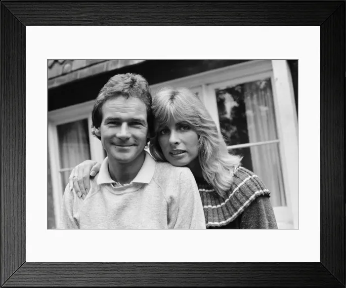 Framed Print : British Motorcycle road racer Barry Sheene at home with girlfriend Stephanie McLean Framed Print : British Motorcycle road racer Barry Sheene at home with girlfriend Stephanie McLean