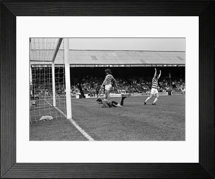 Framed Print : Reading v Peterborough United. Final score 3-2 to Peterborough United Framed Print : Reading v Peterborough United. Final score 3-2 to Peterborough United