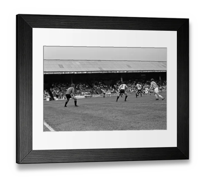 Framed Print : Reading v Peterborough United. Final score 3-2 to Peterborough United Framed Print : Reading v Peterborough United. Final score 3-2 to Peterborough United