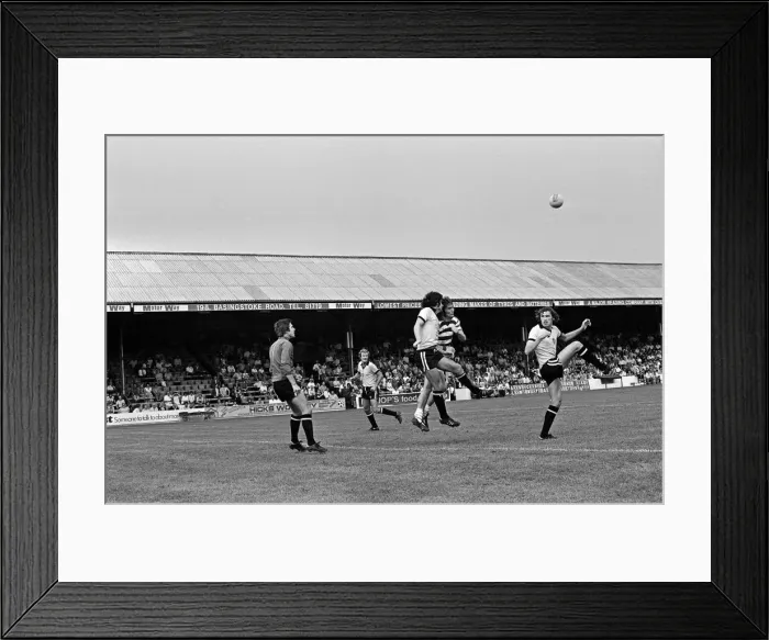 Framed Print : Reading v Peterborough United. Final score 3-2 to Peterborough United Framed Print : Reading v Peterborough United. Final score 3-2 to Peterborough United
