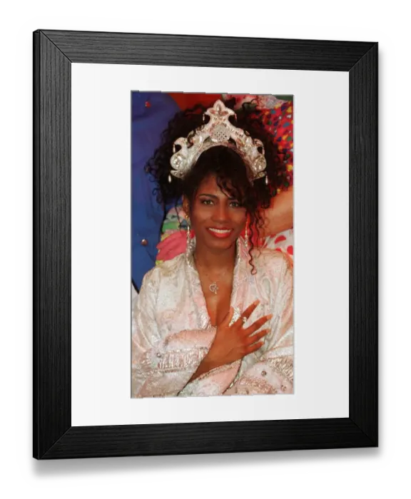 Framed Print : POP SINGER SINNITA WHO PLAYS THE PART OF A PRINCESS IN THE PANTOMIME ALLADIN PICTURED IN Framed Print : POP SINGER SINNITA WHO PLAYS THE PART OF A PRINCESS IN THE PANTOMIME ALLADIN PICTURED IN