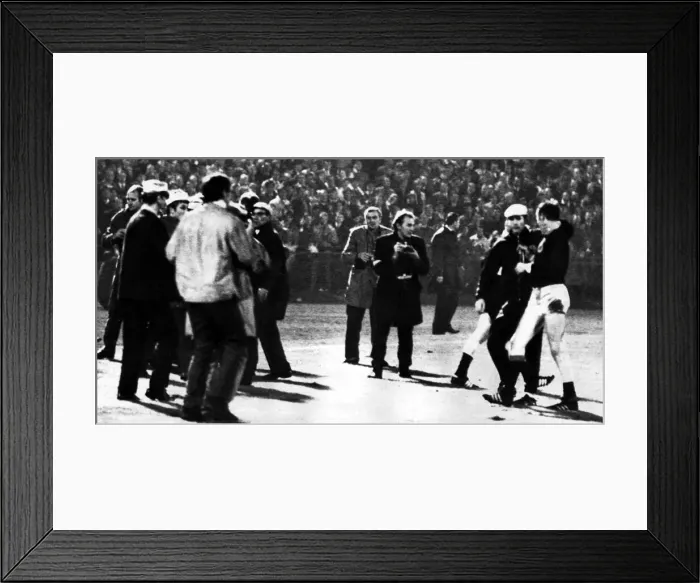 Framed Print : 1970 World Cup Qualifying match at Volkspark, Hamburg. West Germany 3 v Scotland 2