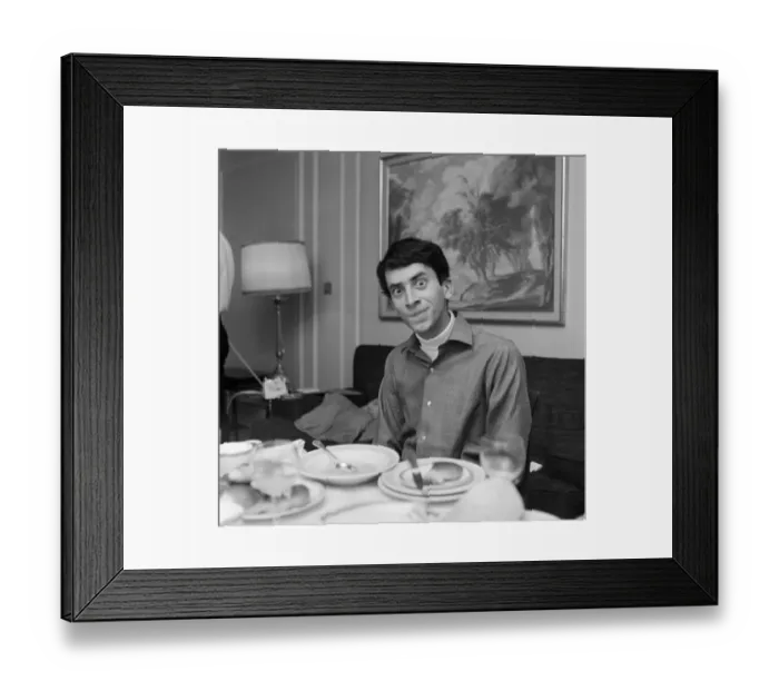 Framed Print : Gary Lewis, son of American film comedian Jerry Lewis pictured at breakfast in his London Framed Print : Gary Lewis, son of American film comedian Jerry Lewis pictured at breakfast in his London