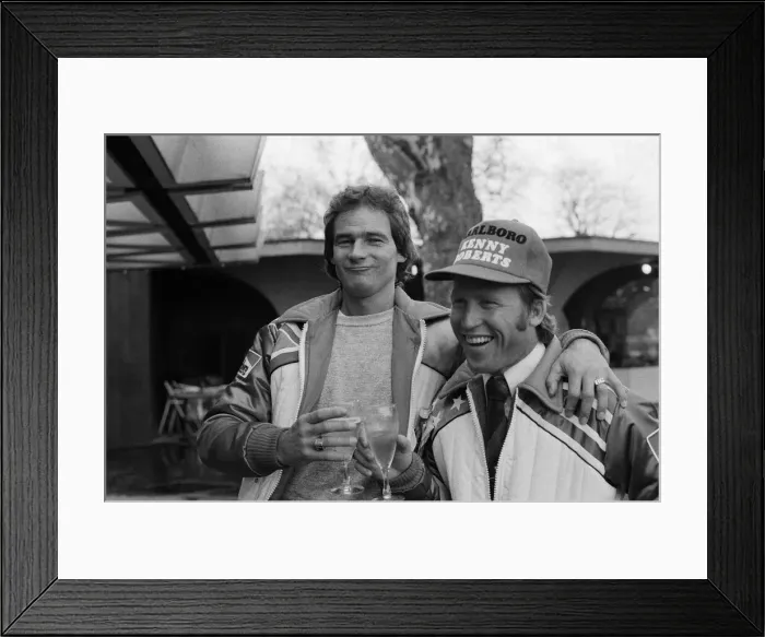 Framed Print : British Motorcycle road racer Barry Sheene with American reigning World Champion Kenny