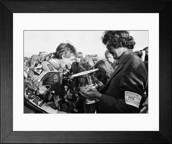 Framed Print : British Motorcycle road racer Barry Sheene celebrates victory for Britain in the AGV Framed Print : British Motorcycle road racer Barry Sheene celebrates victory for Britain in the AGV