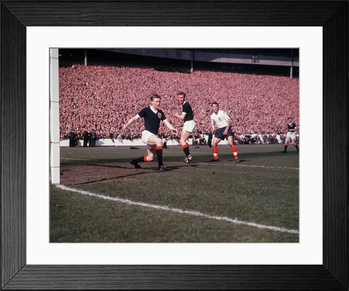 Framed Print : British Championship International football match at Hampden Park, Glasgow Framed Print : British Championship International football match at Hampden Park, Glasgow