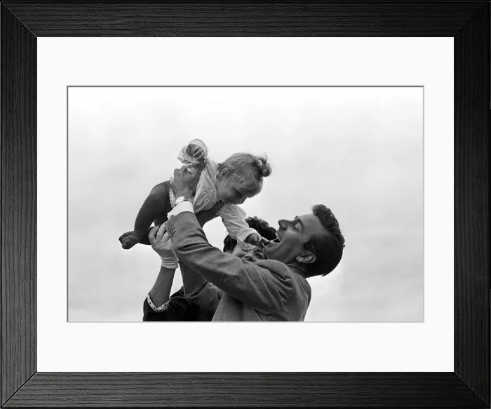 Framed Print : Introducing Tracy Jane, the girl Des O Connor is in love with Framed Print : Introducing Tracy Jane, the girl Des O Connor is in love with