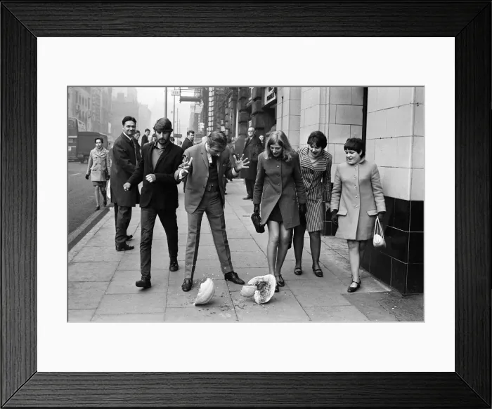 Framed Print : Des O Connor, currently in the chart with Careless Hands