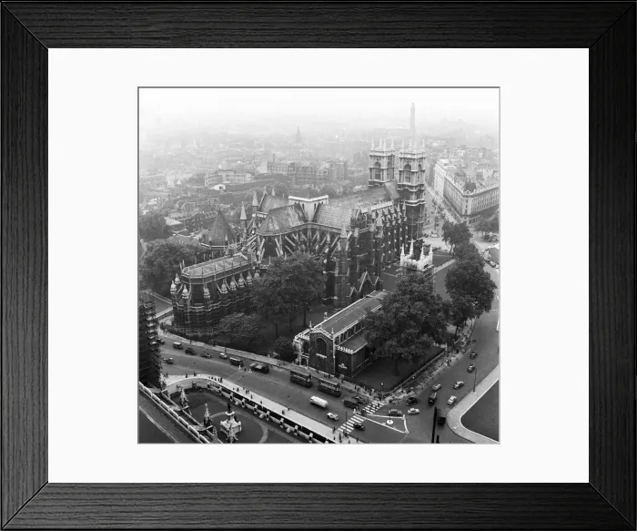 Framed Print : View of the Westminster Abbey seen from the top of the Queen Elizabeth Tower Framed Print : View of the Westminster Abbey seen from the top of the Queen Elizabeth Tower