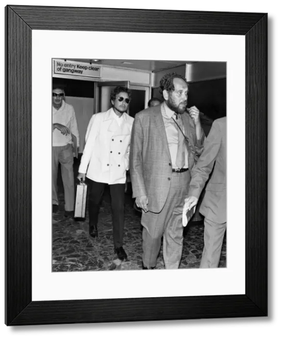 Framed Print : American singer Bob Dylan arrives at Londons Heathrow Airport ahead of his Framed Print : American singer Bob Dylan arrives at Londons Heathrow Airport ahead of his